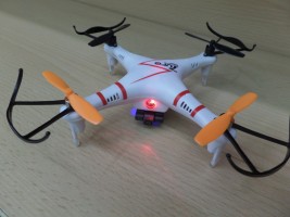 Star Cam Drone (beépített kamerával)